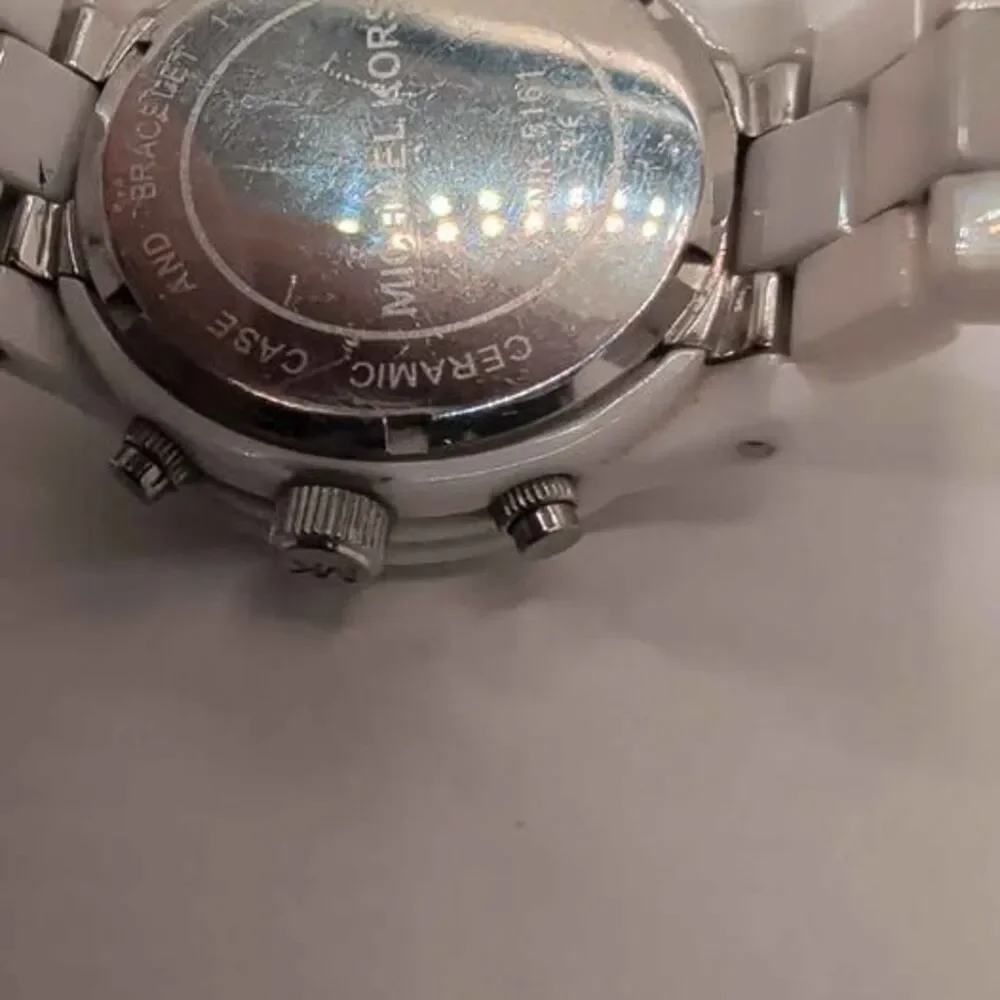 Michael Kors MK5161 Women's Runway White Ceramic Chronograph Watch NEW BATTERY